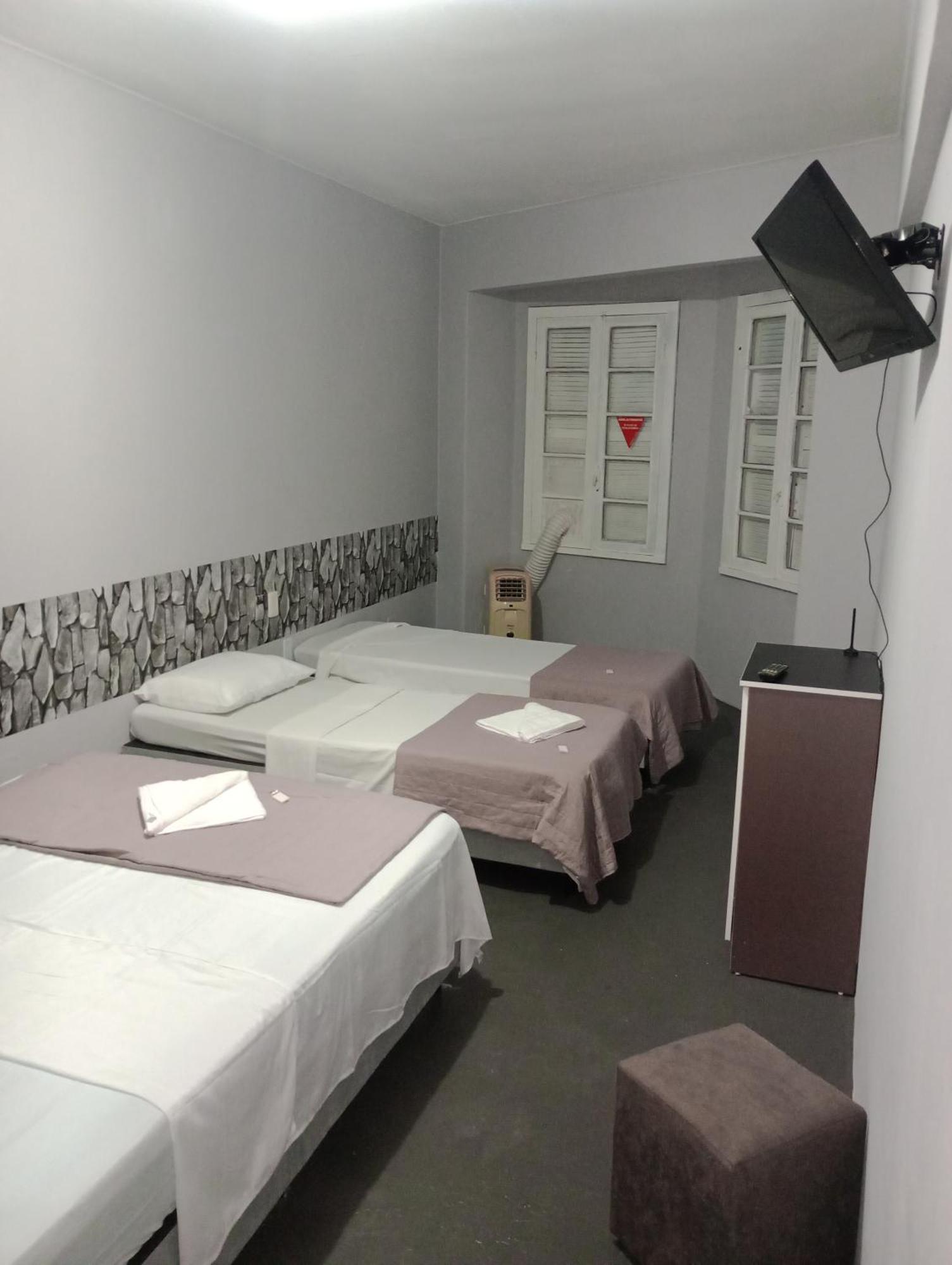 Hotel Rest Порту Алегри Екстериор снимка